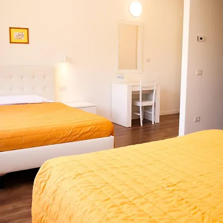 Aparthotel Victoria Royal Garden Como Exterior foto