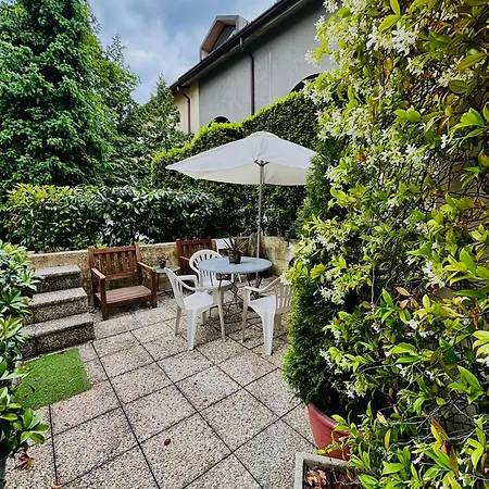 Victoria Royal Garden Aparthotel Como Exterior photo