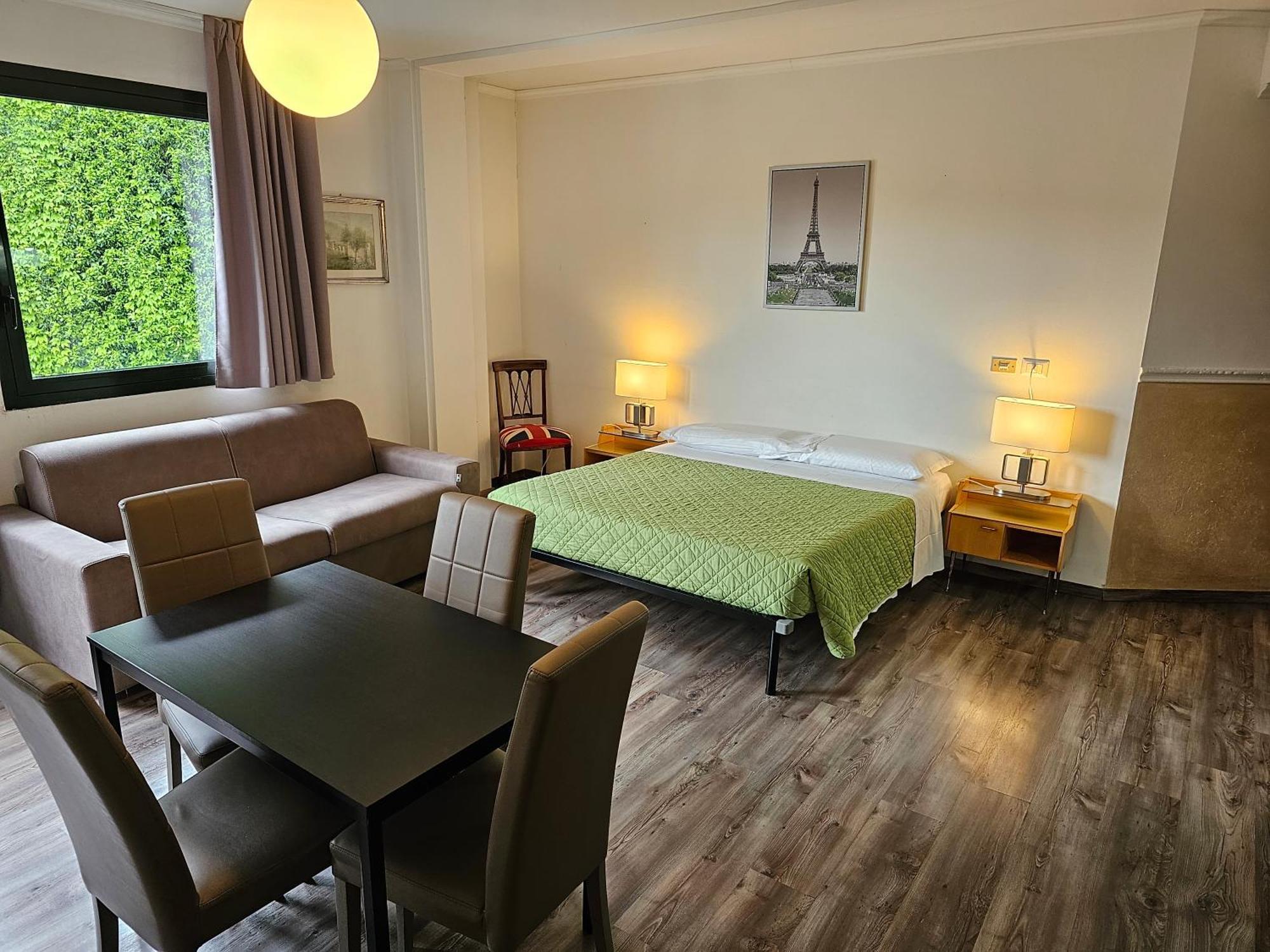 Apart-hotel Victoria Royal Garden 3*