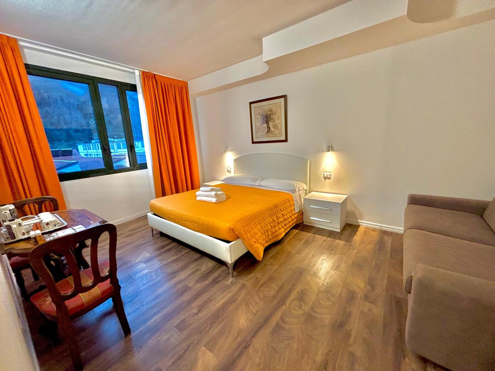 Victoria Royal Garden Apart-hotel