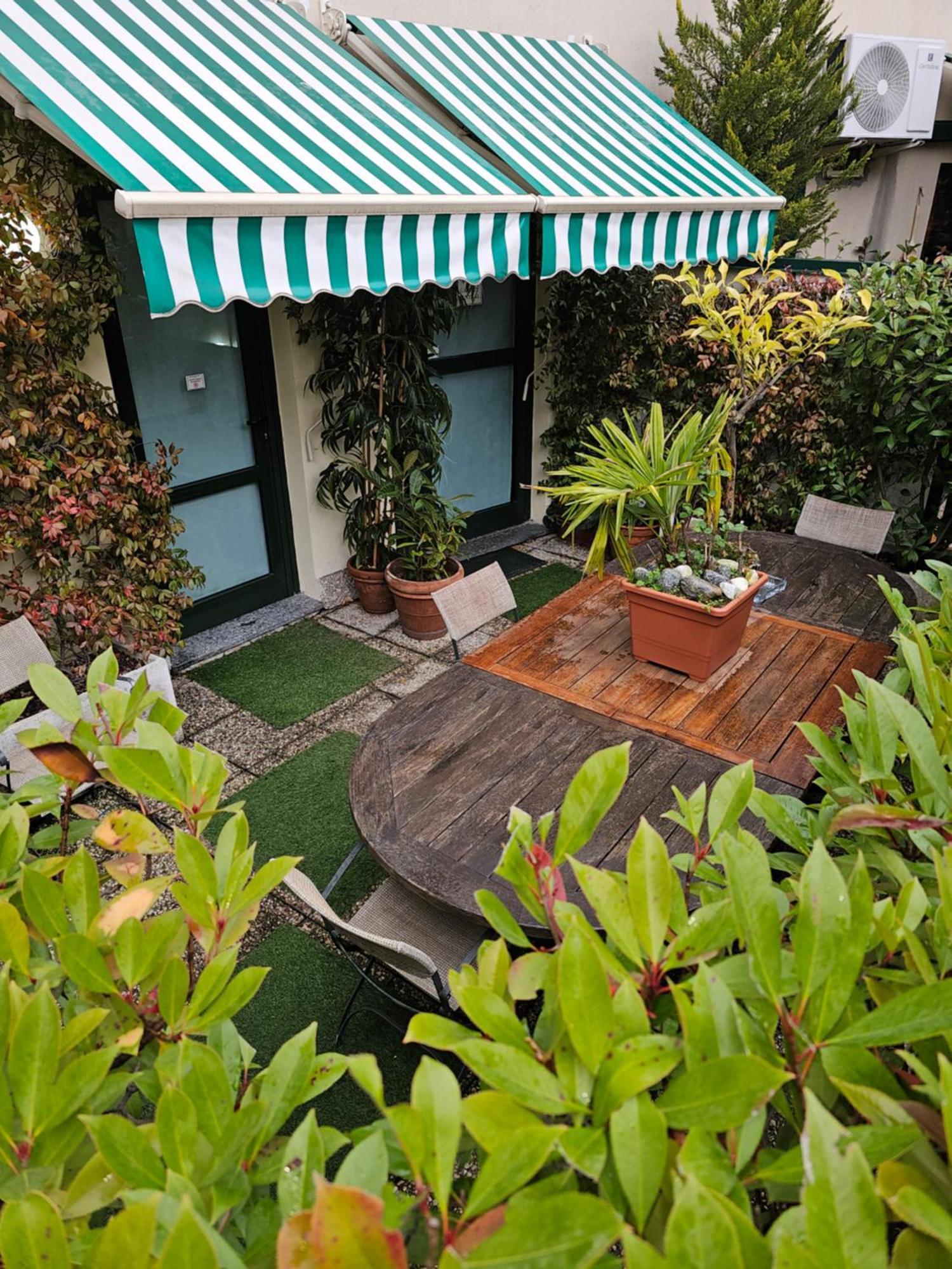 Victoria Royal Garden Apart-hotel Como